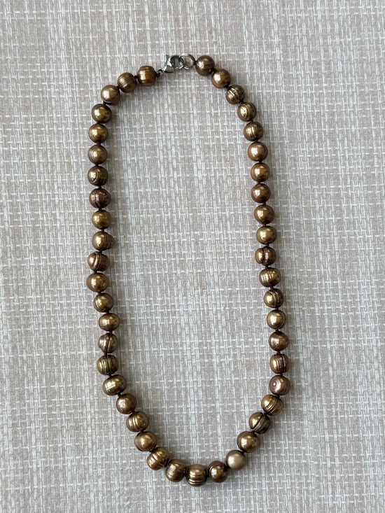 Tuckernuck Jewelry - NWOT Tuckernuck Toasted Brown Baroque Pearl Necklace